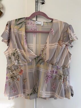 ASOS DESIGN Floral Plaid Flutter Sleeve Peplum Top - Taupe/Pink